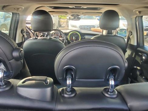 Used 2019 MINI Cooper 4-Door Hardtop FWD image 28