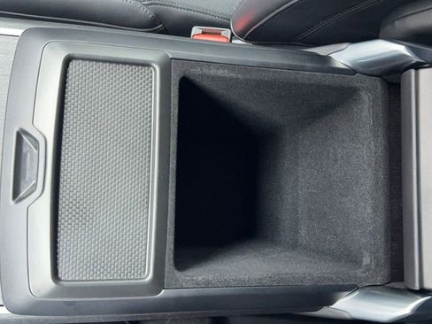 Used 2023 Land Rover Range Rover SE image 34