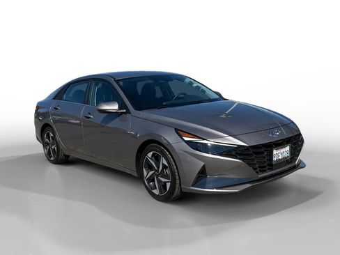 Certified 2023 Hyundai Elantra Limited FWD image 7