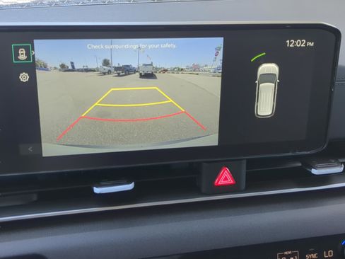 New 2026 Kia Carnival EX image 18