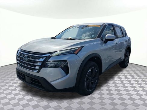 Used 2024 Nissan Rogue SV AWD/4WD image 7