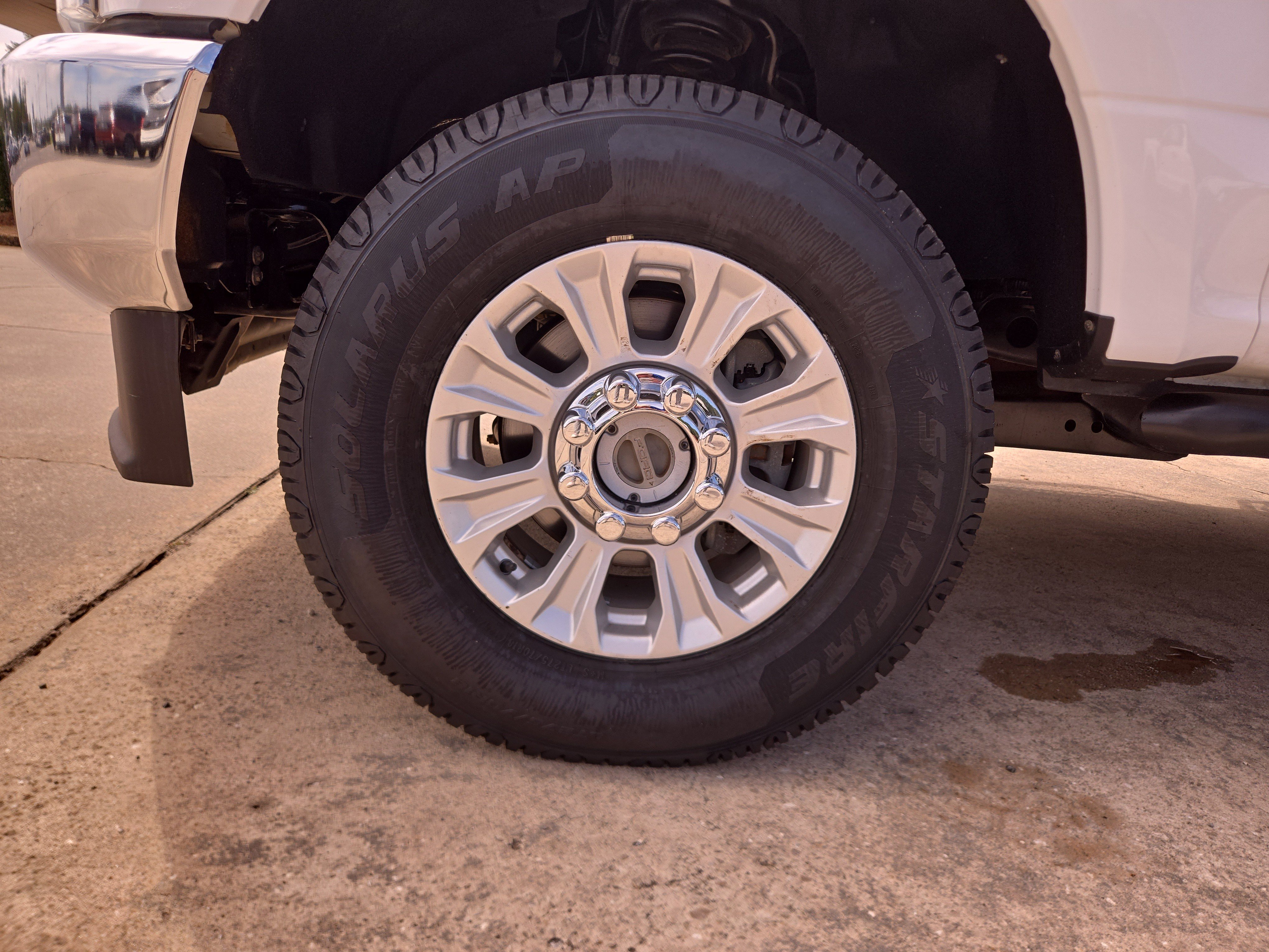 Used 2021 Ford F250 XLT w/ FX4 Off-Road Package AWD/4WD image 9
