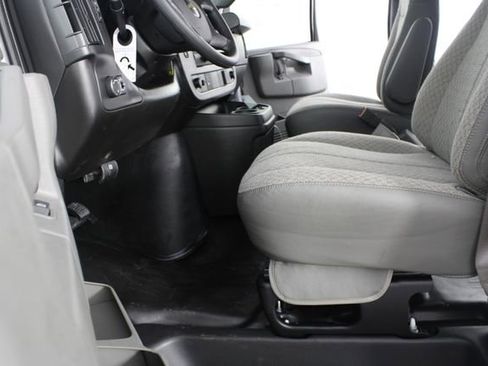 New 2026 Chevrolet Express 2500 image 13