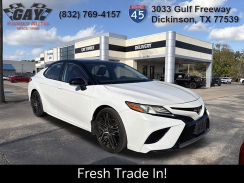 Used 2019 Toyota Camry XSE image 1