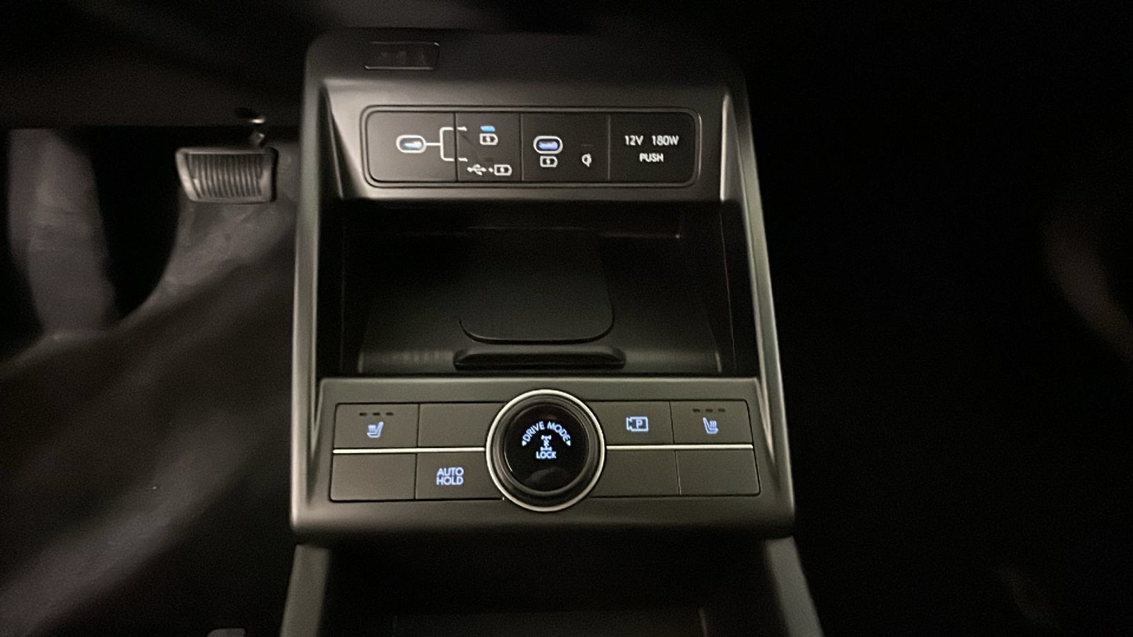 Certified 2026 Hyundai Kona SEL Premium AWD/4WD image 26