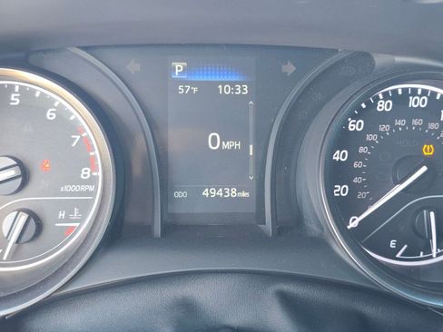 Used 2023 Toyota Camry SE image 19