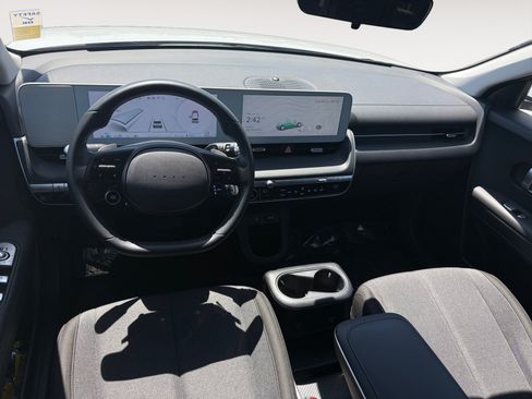 Certified 2024 Hyundai Ioniq 5 SE RWD image 15