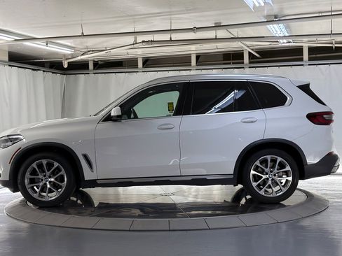 Used 2021 BMW X5 sDrive40i w/ Convenience Package image 2