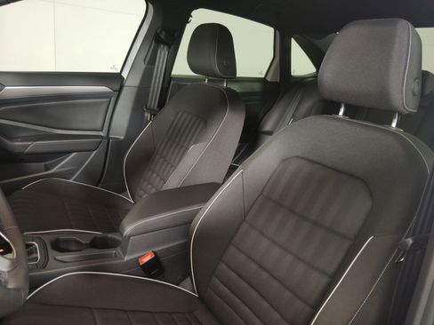 Used 2024 Volkswagen Jetta Sport image 21