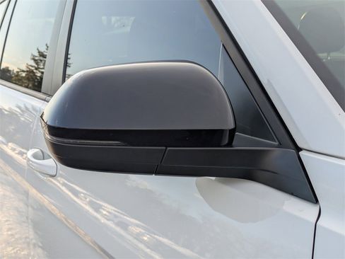 Certified 2023 Volkswagen Atlas SEL R-Line image 12