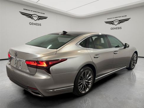 Used 2022 Lexus LS 500 w/ Interior Upgrade Package RWD image 5