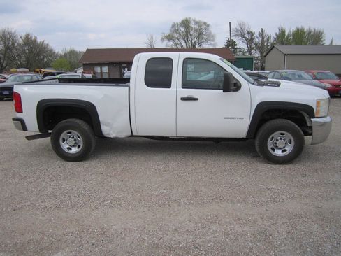 Used 2009 Chevrolet Silverado 2500 W/T image 4