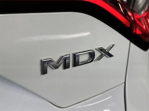 Certified 2023 Acura MDX FWD w/ Technology Package image 11