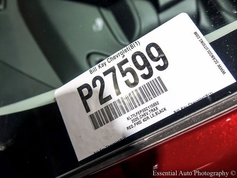 Used 2025 Chevrolet Trax LS w/ LS Convenience Package image 32