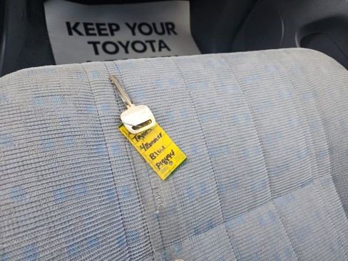 Used 2000 Toyota 4Runner 2WD image 13