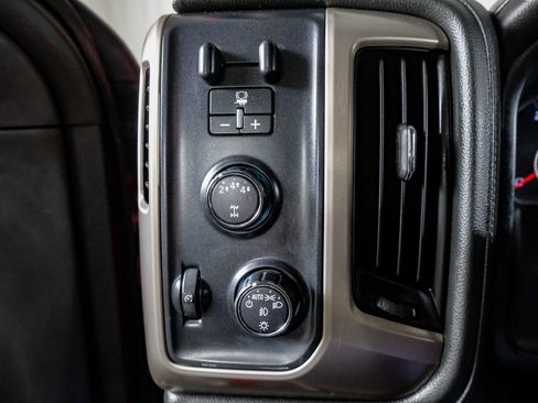 Used 2018 GMC Sierra 3500 Denali w/ Duramax Plus Package image 25