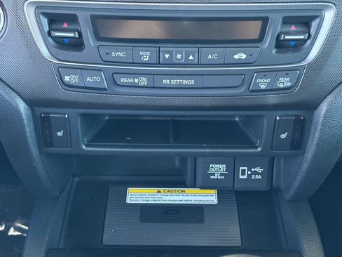 Used 2023 Honda Passport TrailSport image 16