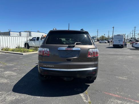 Used 2009 GMC Acadia SLT w/ Visibility Package image 6
