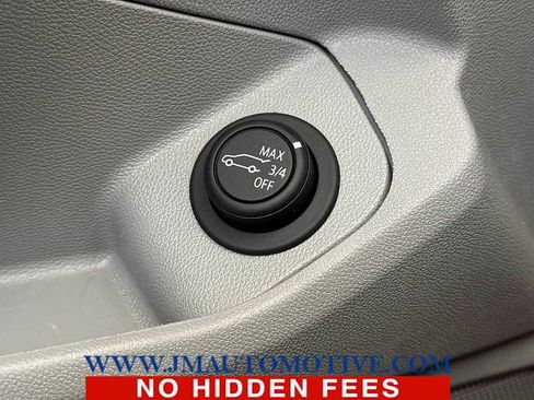 Used 2022 GMC Terrain SLT image 38