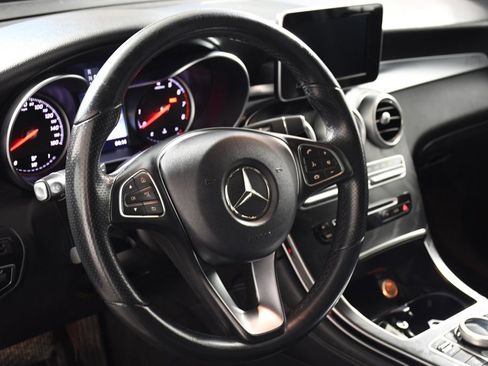 Used 2018 Mercedes-Benz GLC 300 4MATIC image 13