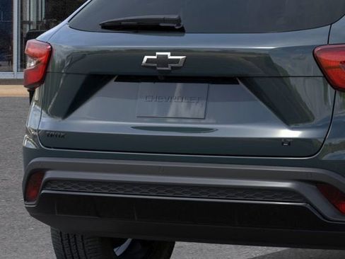 New 2026 Chevrolet Trax LT FWD image 14