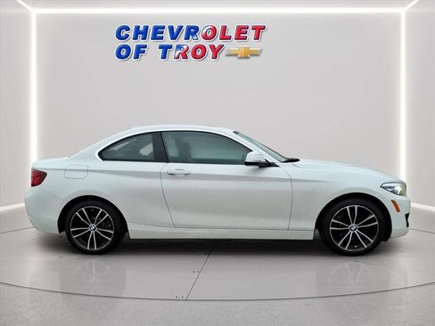 Used 2020 BMW 230i xDrive Coupe w/ Premium Package AWD/4WD image 10