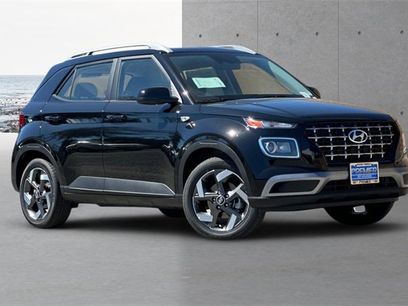 New 2025 Hyundai Venue SEL