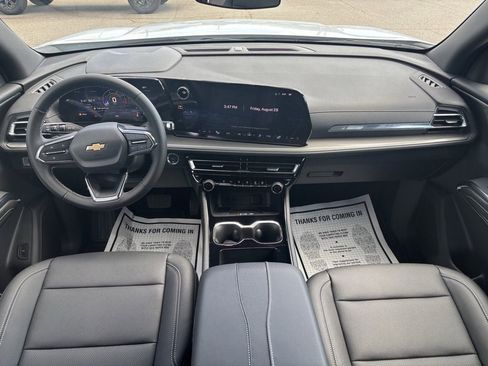 New 2026 Chevrolet Traverse LT image 16