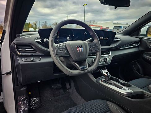 New 2026 Buick Envista Preferred image 13