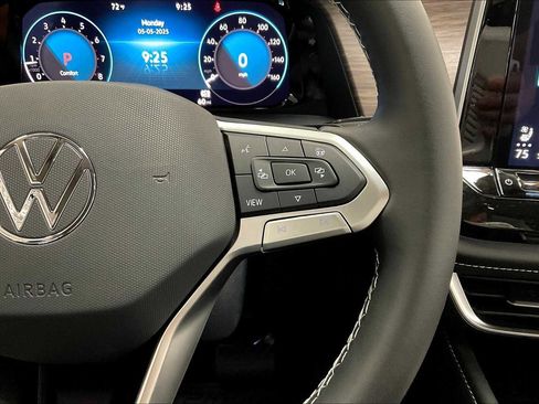 New 2025 Volkswagen Atlas SEL image 18