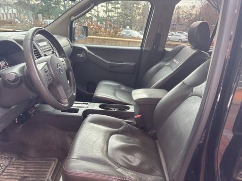 Used 2011 Nissan Xterra PRO-4X w/ Pro-4x Leather Pkg image 11