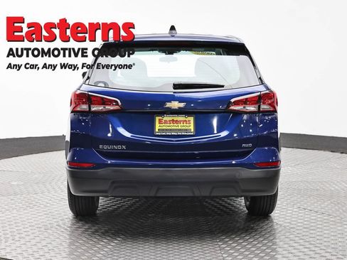 Used 2022 Chevrolet Equinox LS AWD/4WD image 6
