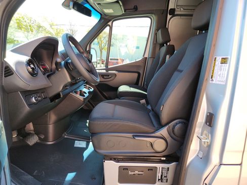 New 2025 Mercedes-Benz Sprinter 2500 image 16