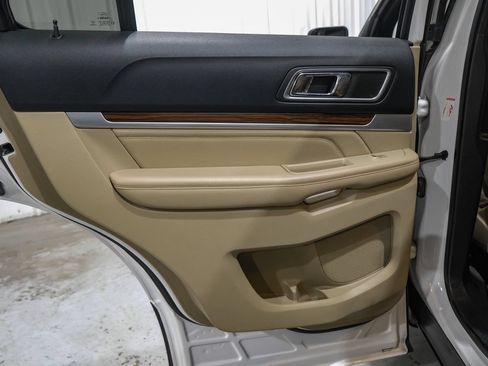 Used 2016 Ford Explorer Limited FWD image 48