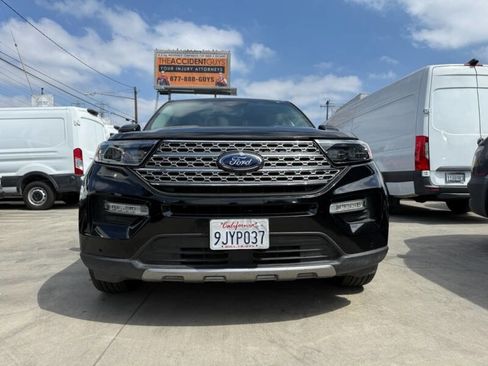 Used 2023 Ford Explorer Limited image 2