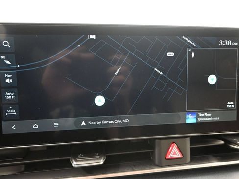 New 2026 Kia Carnival EX FWD image 16