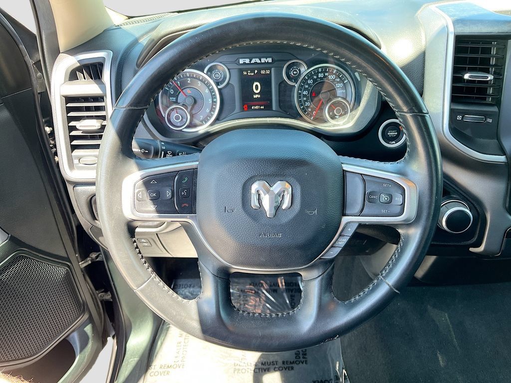 Used 2019 RAM 1500 Big Horn AWD/4WD image 11