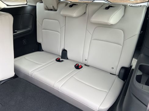 New 2026 Nissan Pathfinder SL AWD/4WD image 19