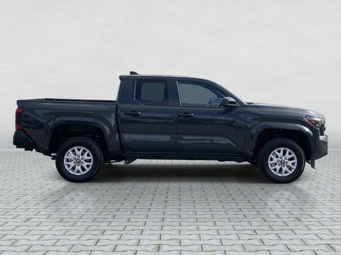 Certified 2025 Toyota Tacoma SR image 10