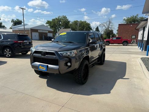 Used 2014 Toyota 4Runner SR5 Premium w/ Convenience Package AWD/4WD image 3