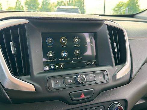 Used 2018 GMC Terrain SLE w/ Driver Convenience Package FWD image 10