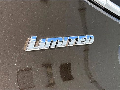 Used 2024 Toyota Tundra Limited w/ Power Package image 40