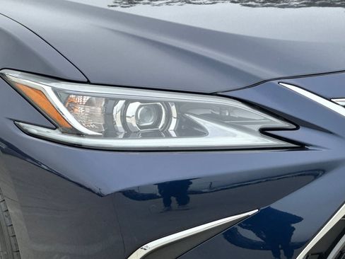 Used 2022 Lexus ES 350 w/ Premium Package FWD image 12