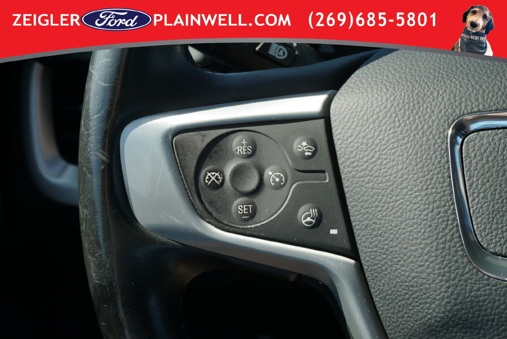 Used 2024 GMC Terrain SLT AWD/4WD image 24