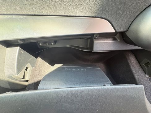 Used 2017 Mercedes-Benz C 300 4MATIC Sedan image 10