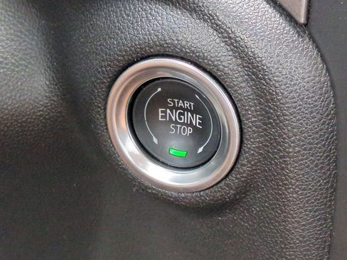 Certified 2025 Chevrolet Silverado 1500 W/T AWD/4WD image 32