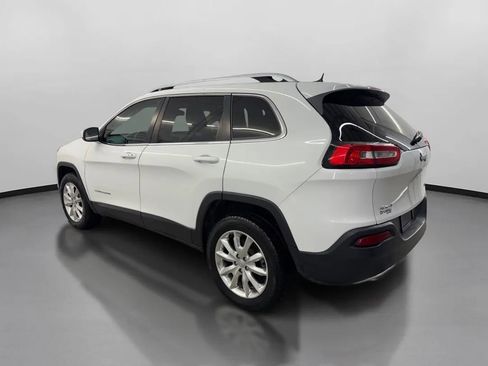 Used 2017 Jeep Cherokee Limited AWD/4WD image 7