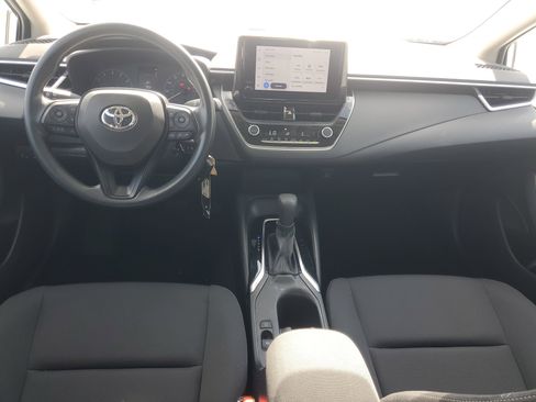 Certified 2023 Toyota Corolla LE image 9