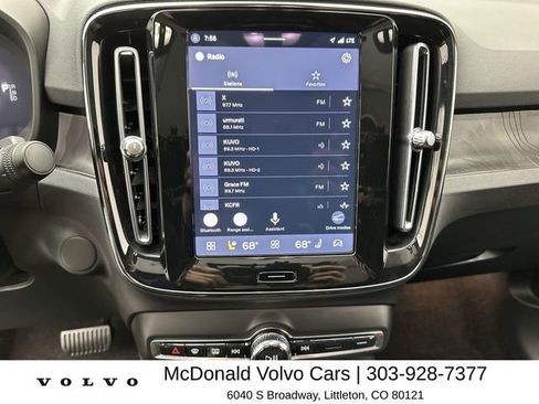 Certified 2023 Volvo C40 P8 Recharge Ultimate w/ Protection Package Premier AWD/4WD image 16