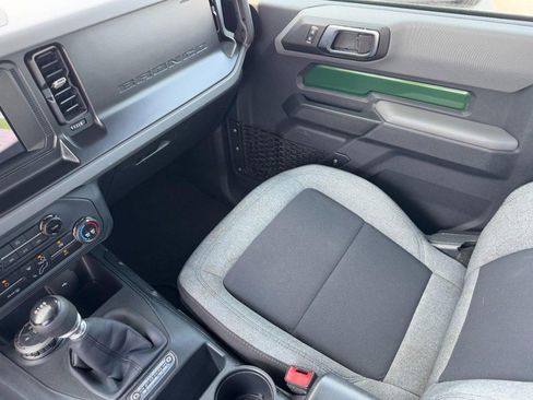 Used 2022 Ford Bronco 2-Door AWD/4WD image 16